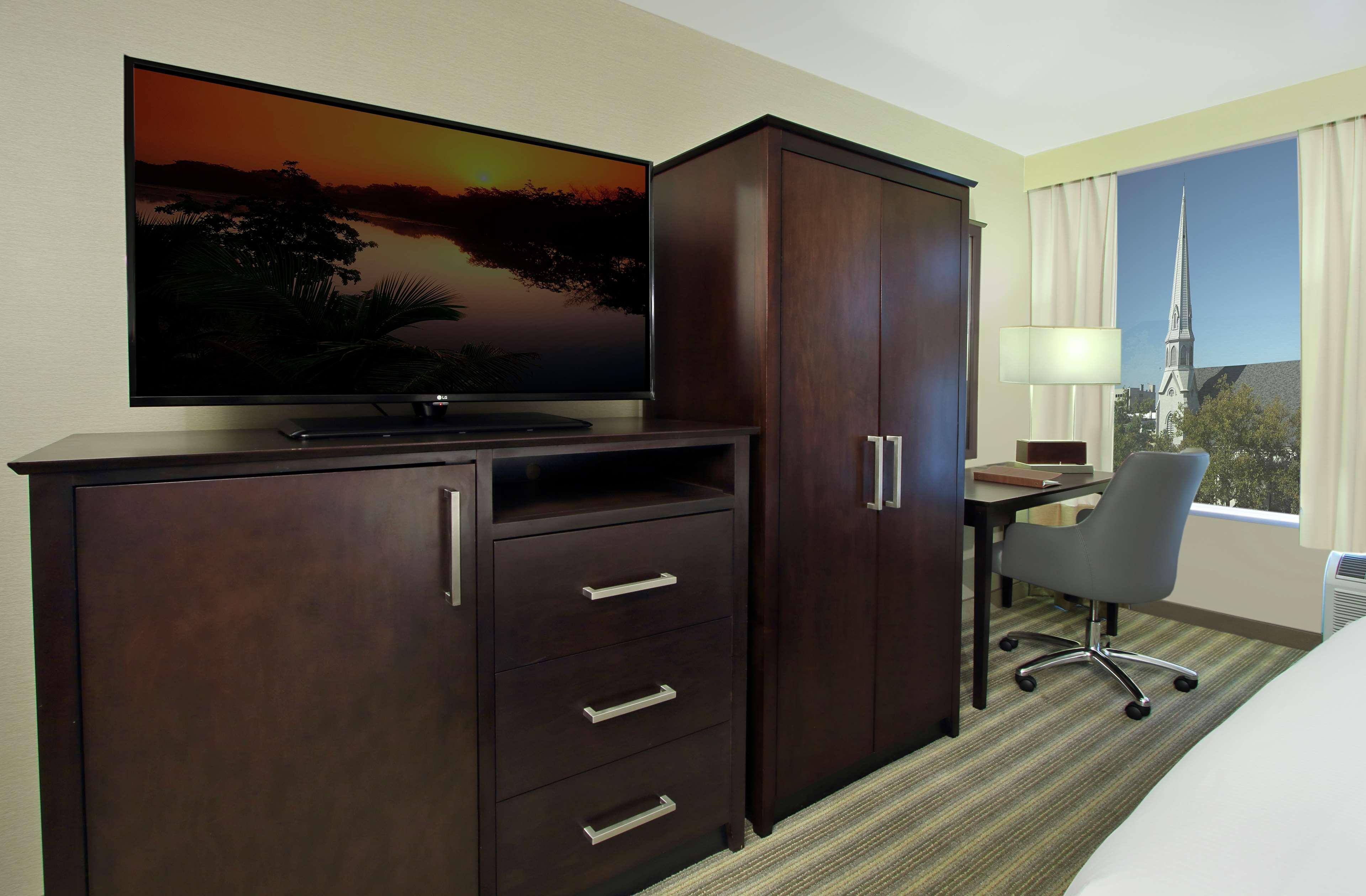 מלון Doubletree By Hilton ניוארק מראה חיצוני תמונה