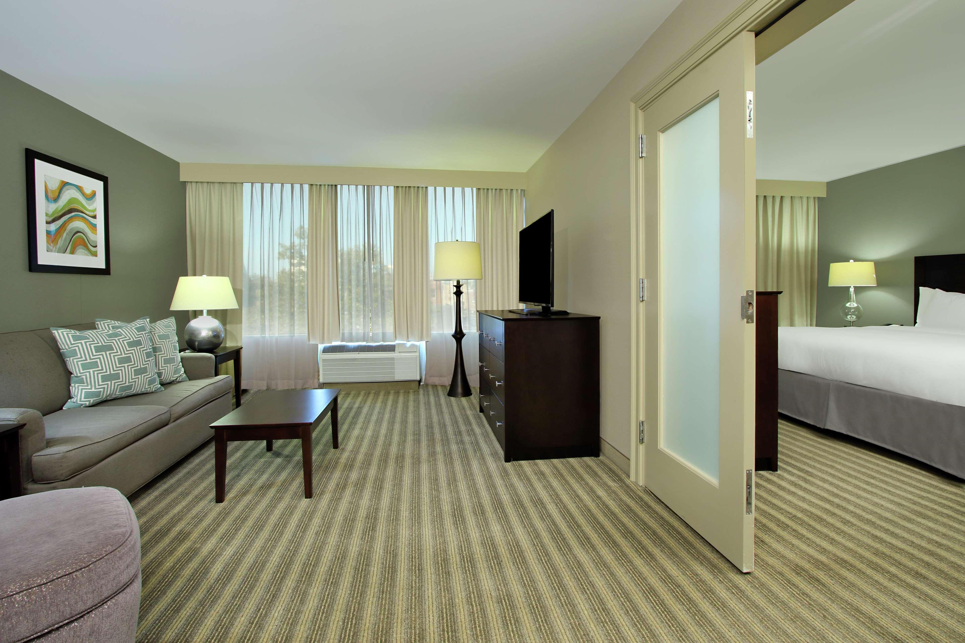 מלון Doubletree By Hilton ניוארק מראה חיצוני תמונה