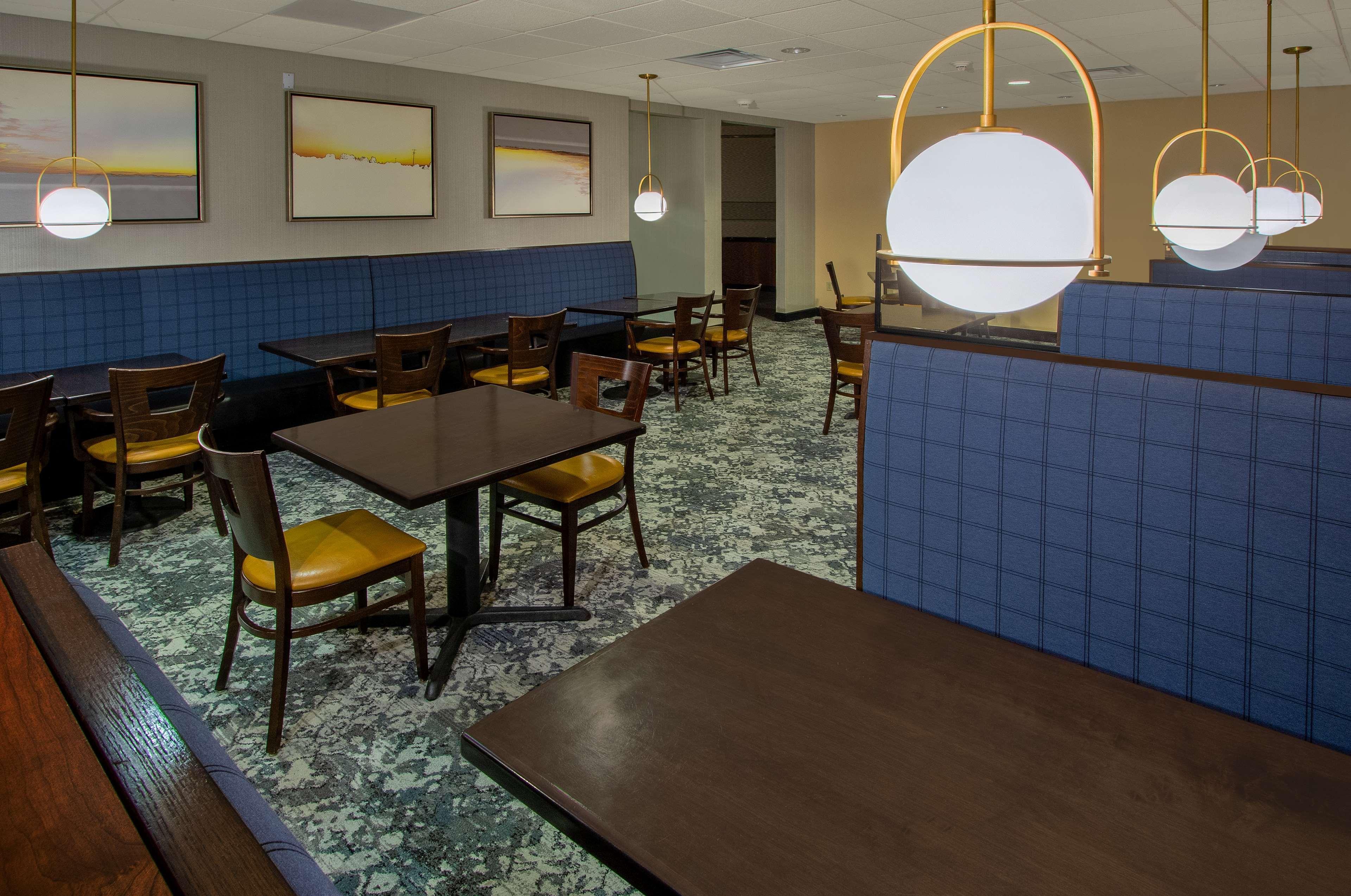מלון Doubletree By Hilton ניוארק מראה חיצוני תמונה