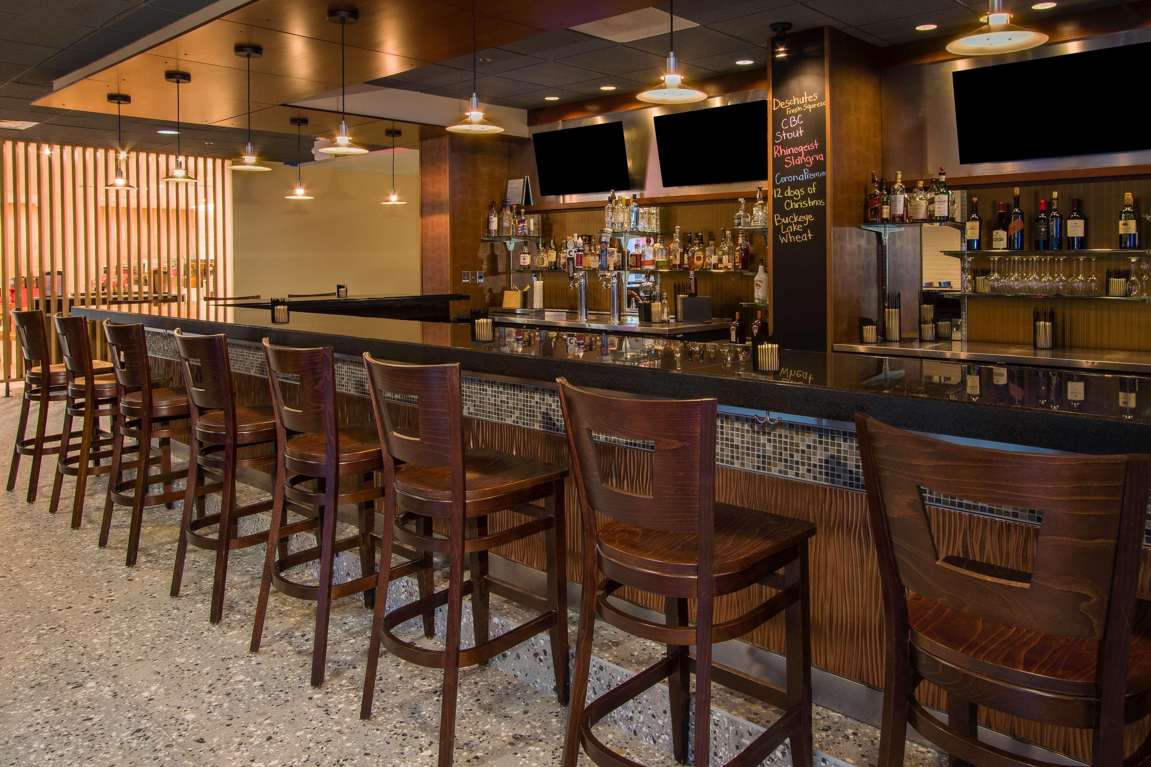 מלון Doubletree By Hilton ניוארק מראה חיצוני תמונה