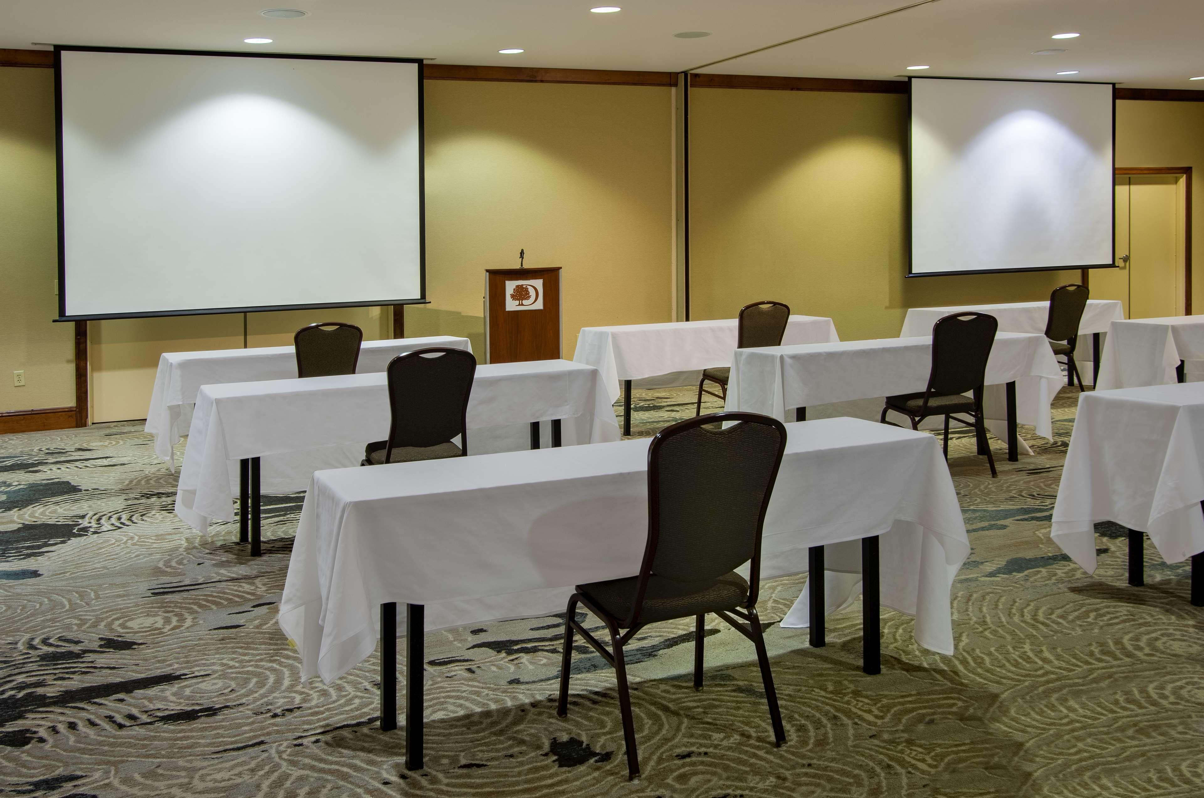 מלון Doubletree By Hilton ניוארק מראה חיצוני תמונה