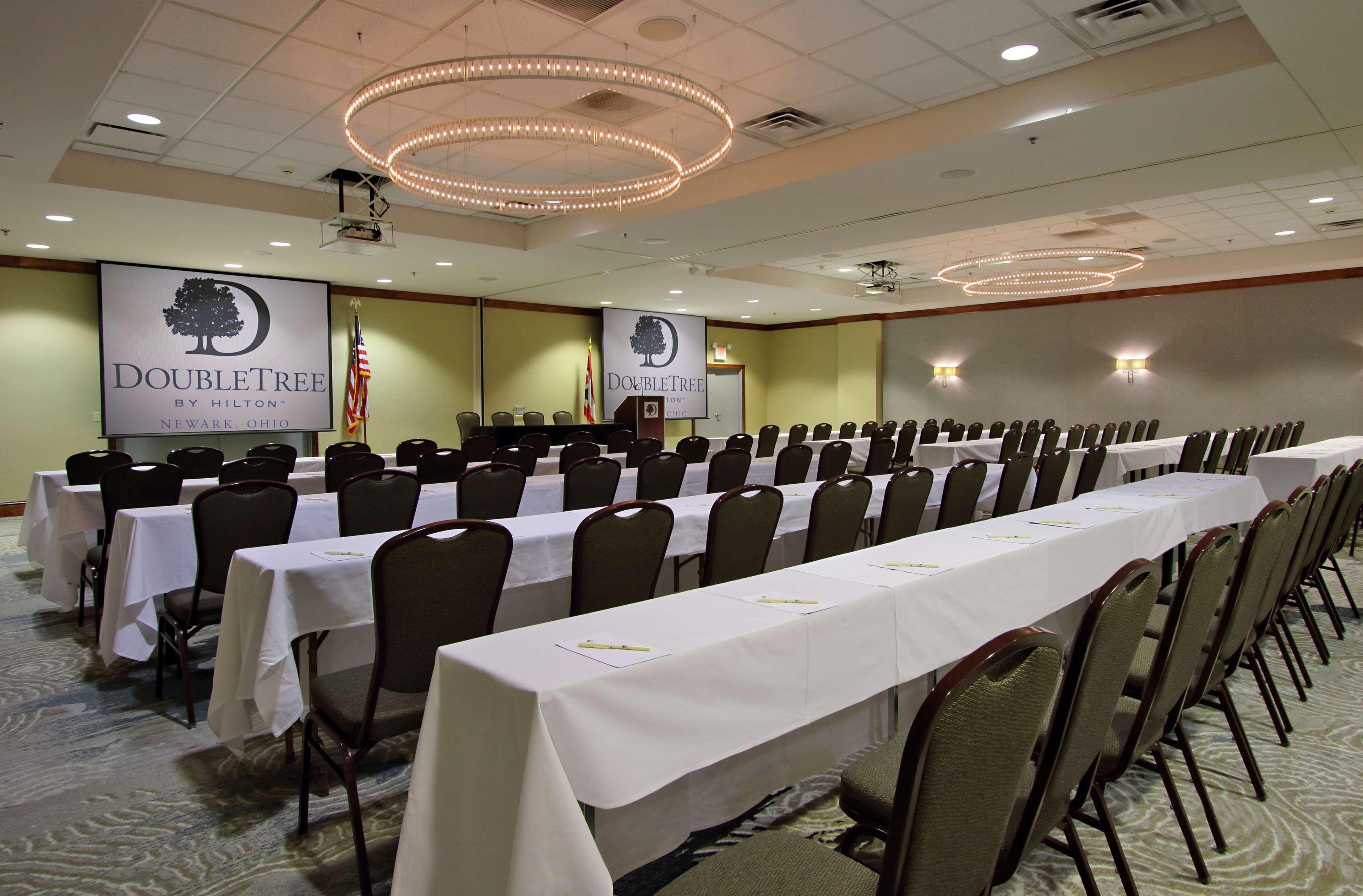 מלון Doubletree By Hilton ניוארק מראה חיצוני תמונה
